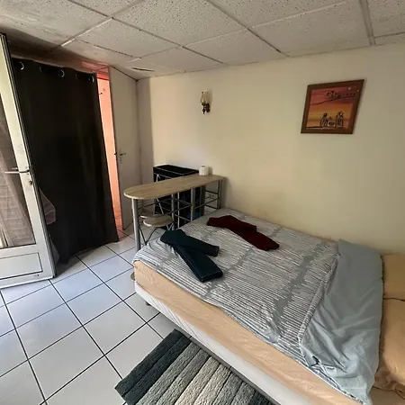 Petit Cosy Apartment Cersay